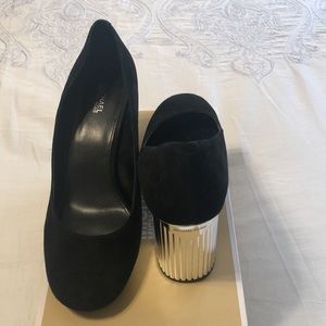 Michael Kors Suede Pumps